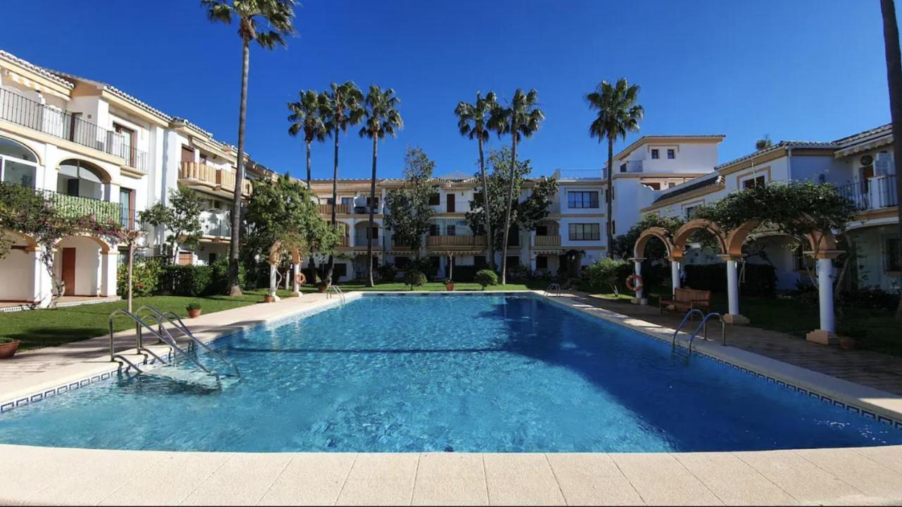 Lovely Apartment In Denia; El Patio Buitenkant foto